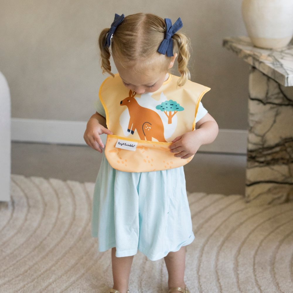 Tiny Twinkle - Mess-Proof Easy Bib - Kangaroo Cinnamon