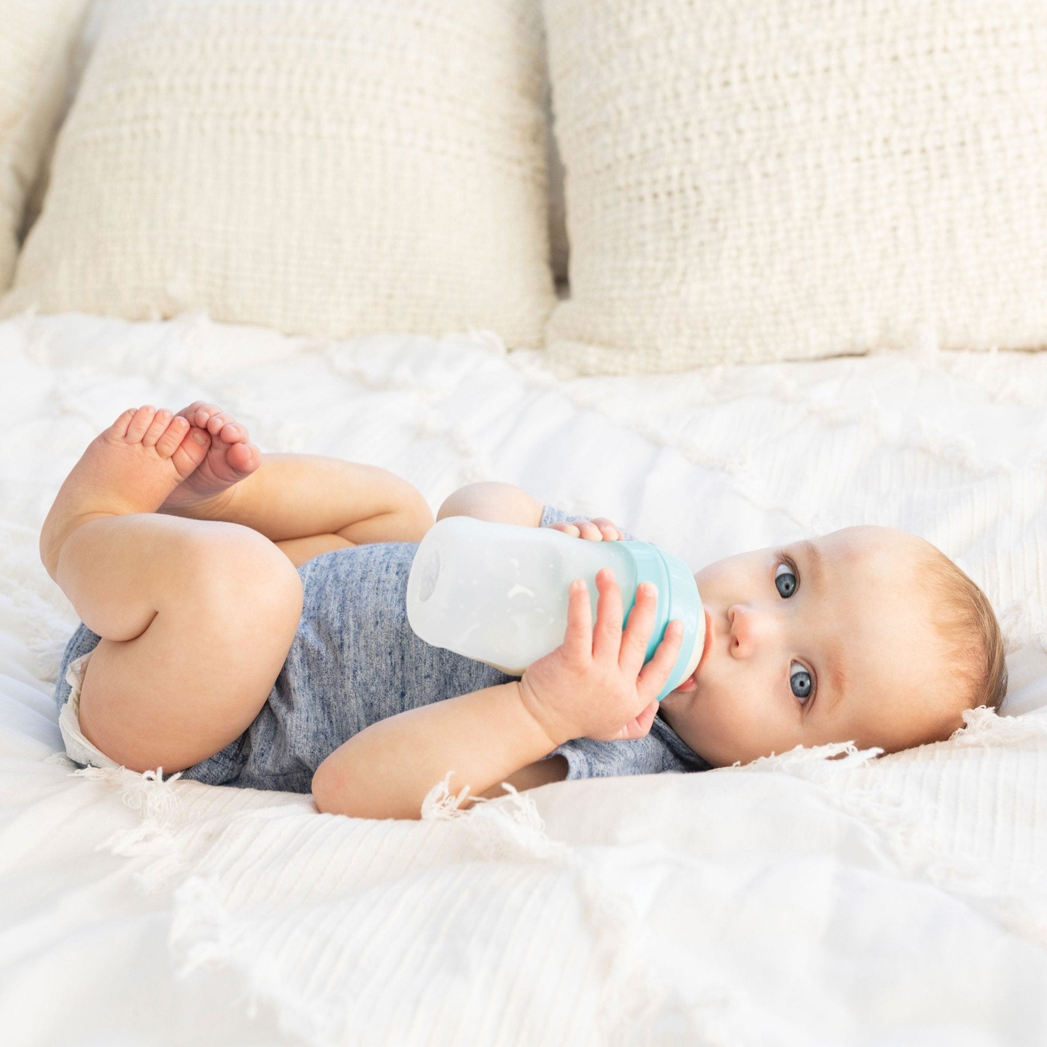 Tiny Twinkle - Silicone Baby Bottle - Mint