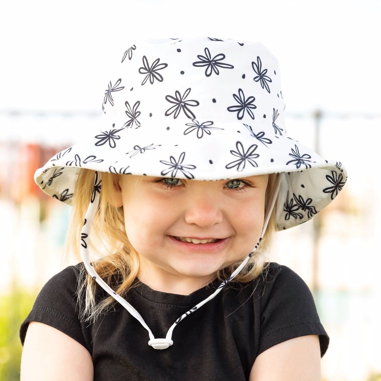Tiny Twinkle - UPF 50+ Kids Sun Bucket Hat - Daisy